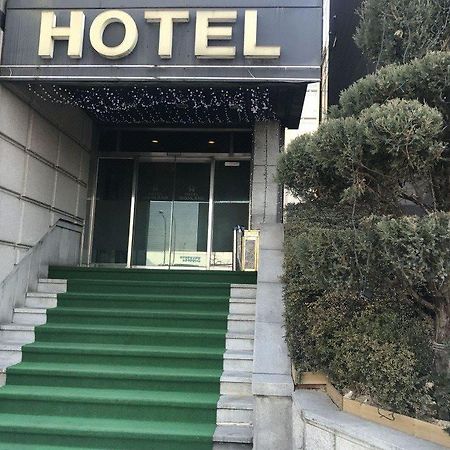 Hotel Highland Seoul Bagian luar foto